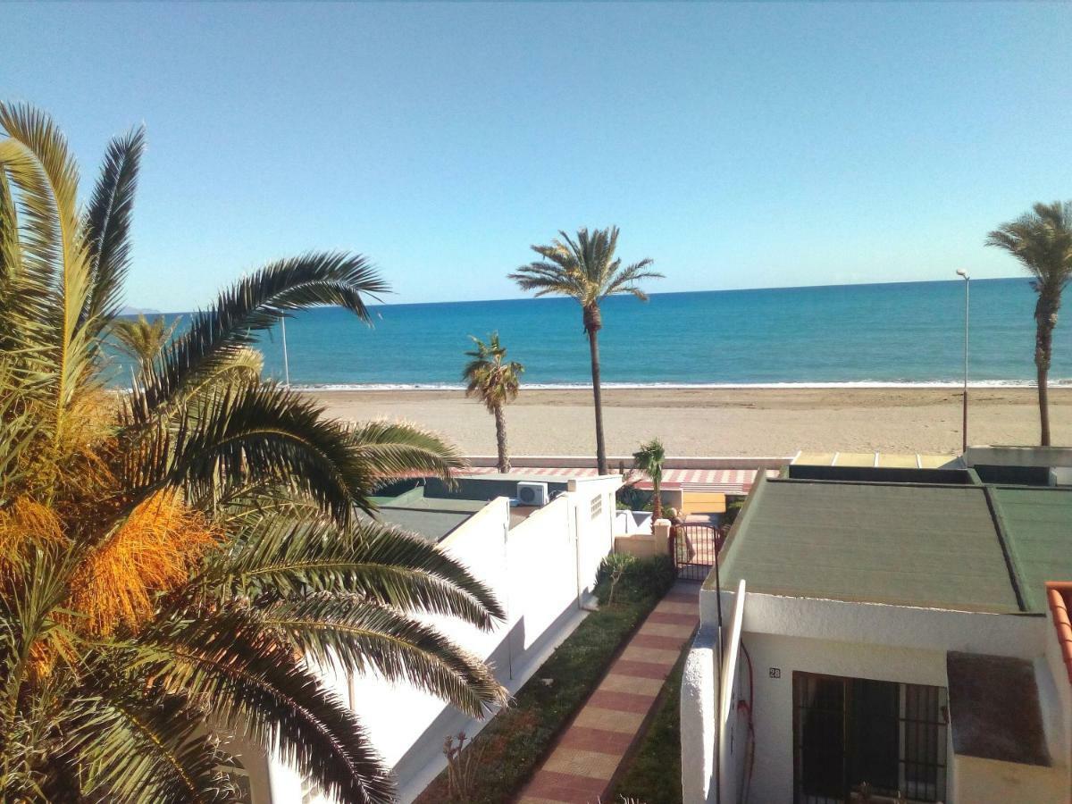 Estudio Frente Al Mar Roquetas de Mar Eksteriør billede